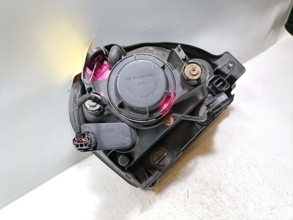 Hyundai Tucson original Scheinwerfer vorn links Halogen Bj.2005